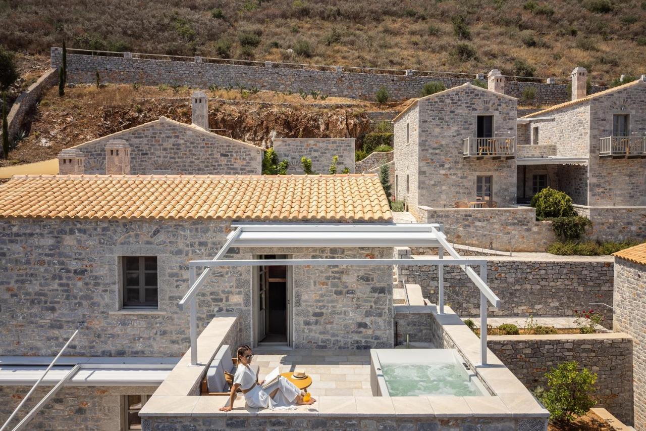 Trapela Limeni Luxury Suites מראה חיצוני תמונה
