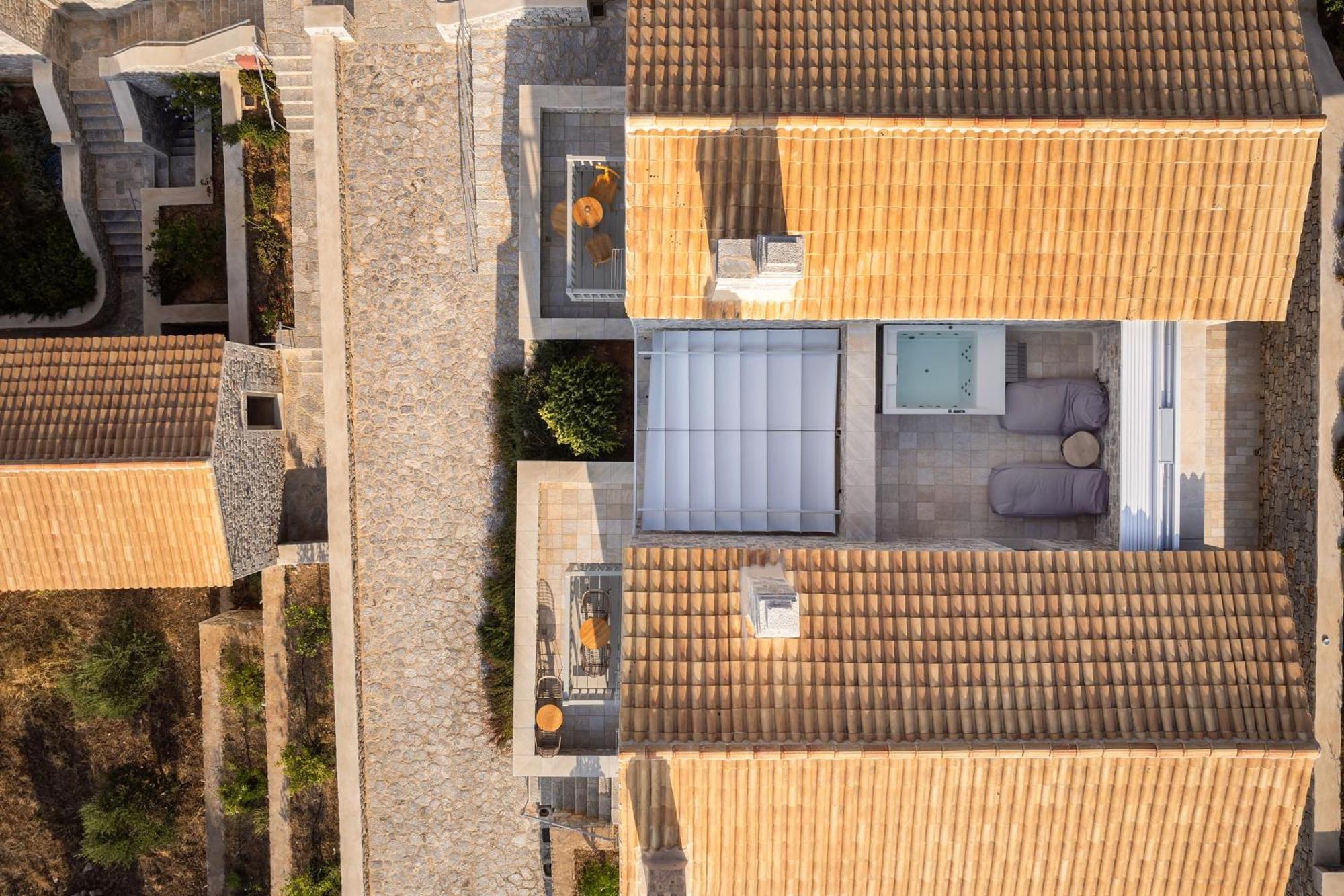 Trapela Limeni Luxury Suites מראה חיצוני תמונה